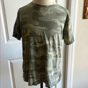EUC Athleta, organic cotton women's camo daily crew short sleeve T-shirt size 1X
